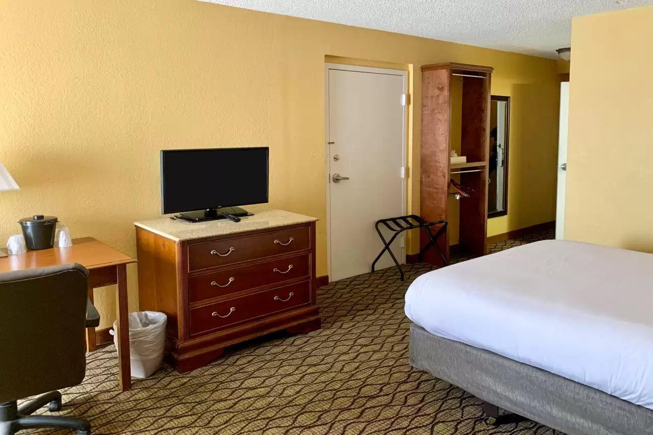 B&B Hotel Miami Airport Майами-Спрингс Экстерьер фото